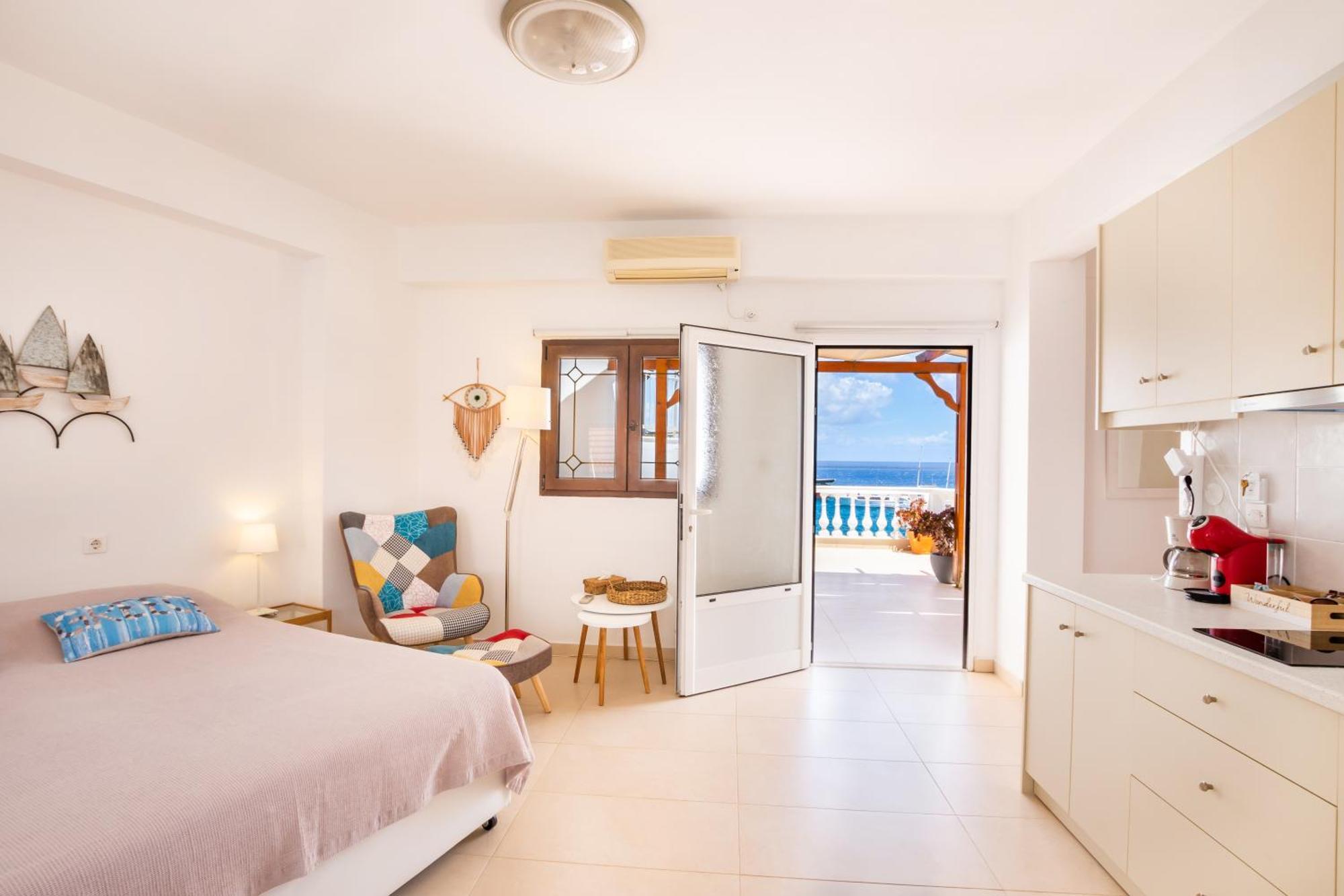 Appartement Mimis&Connie 2 à Karpathos Extérieur photo